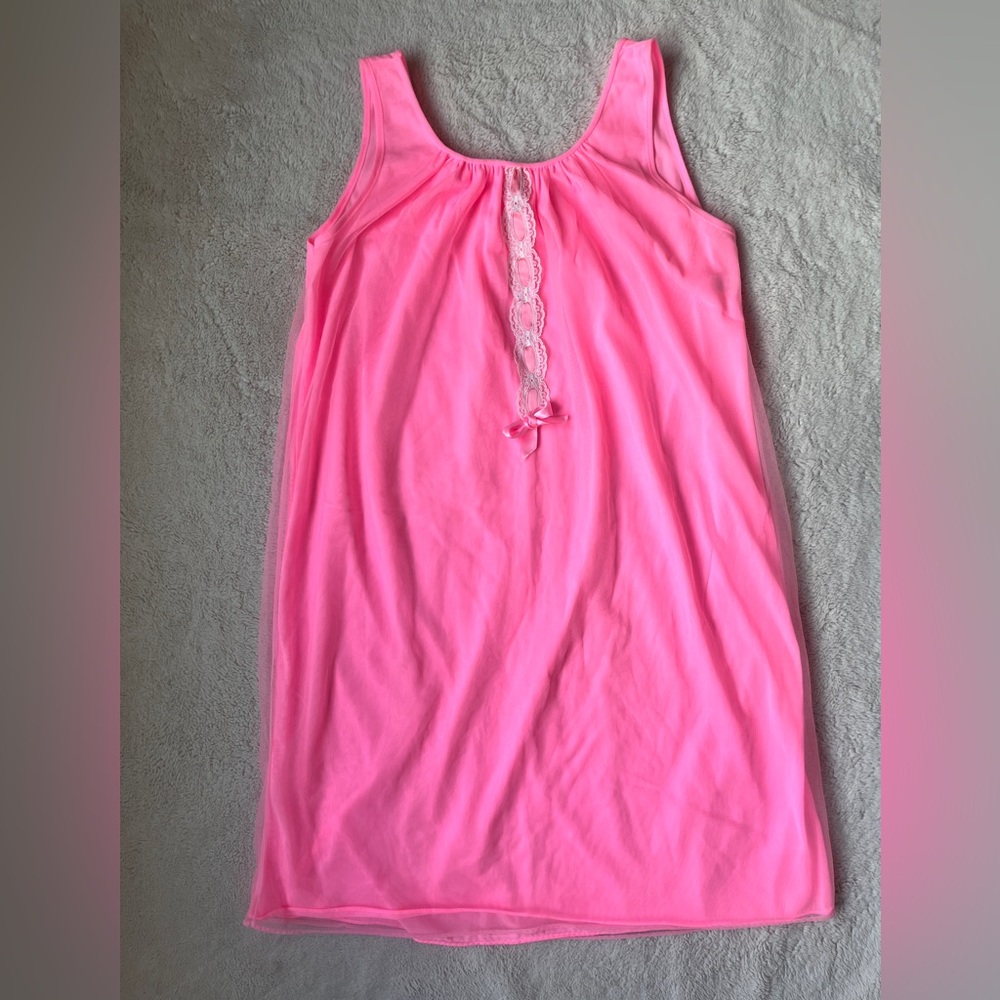 Vintage International Ladies Garment Workers Pink Lace Trim Nightgown Women M